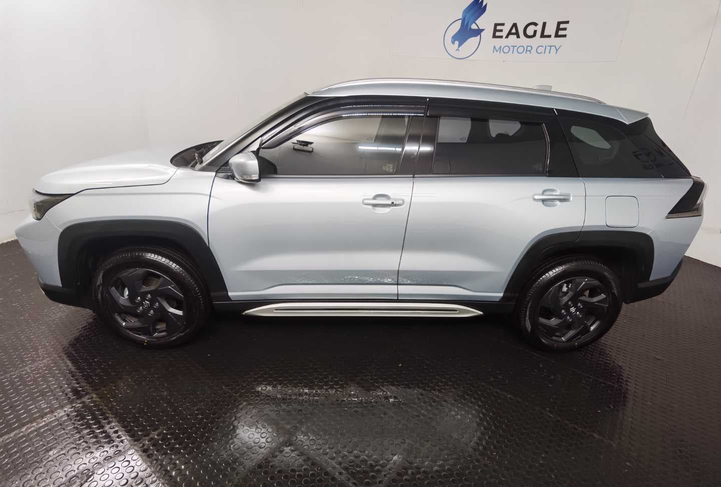 SUZUKI ACROSS 1.5 GL A/T (MILD HYBRID) image 11